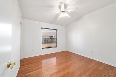 Come see the new roof and exterior Paint! Low-maintenance - photo 28