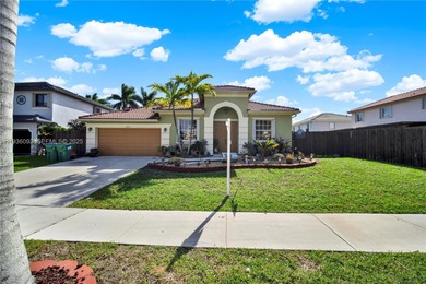 (private lake, pond, coastal) Home Sale Pending in Cutler Bay Florida