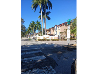 Kendale Lakes Area Townhome/Townhouse For Sale in Miami Florida