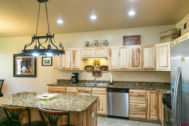 Trisha Taylor, RE/MAX Pinnacle, C:,,: Luxury Golf Course Living - photo 3