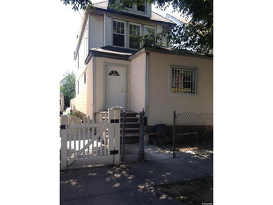 Baisley Pond  Home Sale Pending in Jamaica New York