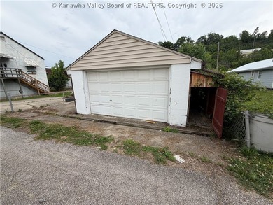 Step into this abundance of potential! This two bed one bath - photo 24