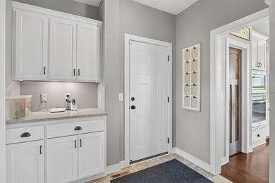 Welcome to 3350 Nugent Ave SW, a custom built 2016 home - photo 36