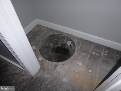 CALL NOW TO SEE THIS COLONIAL HOME WITH LOTS OF PRIVACY AND - photo 37