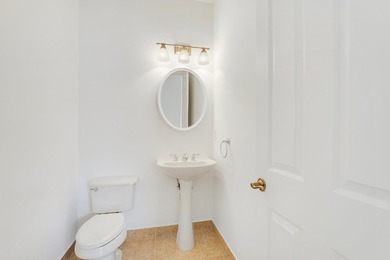 Welcome to Beautiful Bellaggio. This lovingly maintained - photo 39