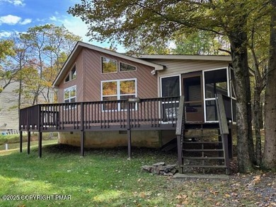 Indian Mountain Lakes Home Sale Pending in Albrightsville Pennsylvania