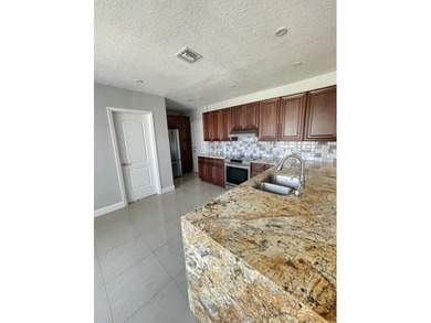 Welcome to Kelsey City living at its best! This beautifully - photo 3