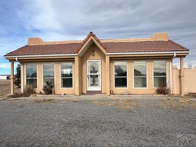 Pueblo Reservoir Home For Sale in Pueblo West Colorado