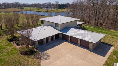 (private lake, pond, creek) Home For Sale in Clinton Kentucky