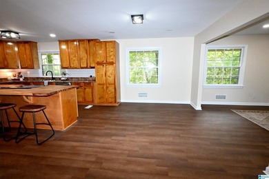 Nestled in the highly sought-after Sunset Heights neighborhood - photo 12