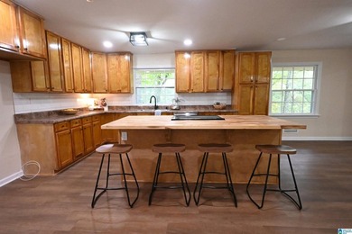 Nestled in the highly sought-after Sunset Heights neighborhood - photo 13