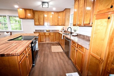 Nestled in the highly sought-after Sunset Heights neighborhood - photo 17