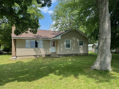 Lake Home For Sale in Houghton Lake, Michigan