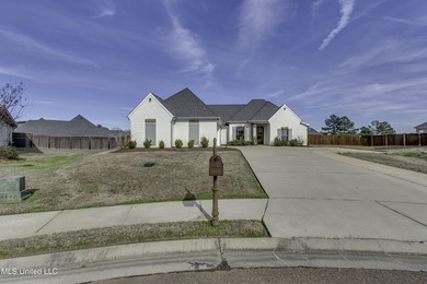 NEW PRICE!!! WELCOME TO 705 QUEENS CT. in the Gated Kensington - photo 2