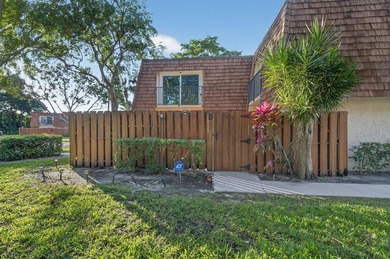 Pine Island Ridge Lakes Townhome/Townhouse For Sale in Fort Lauderdale Florida