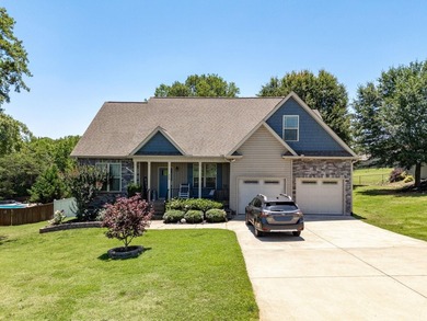 Welcome to 508 Sedona Ct, a stunning 3-bedroom, 2-bathroom home - photo 1