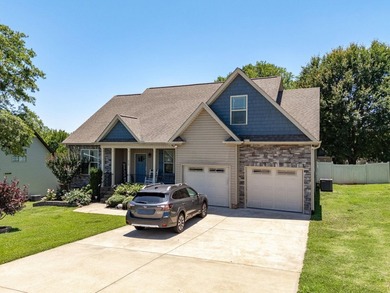 Welcome to 508 Sedona Ct, a stunning 3-bedroom, 2-bathroom home - photo 2
