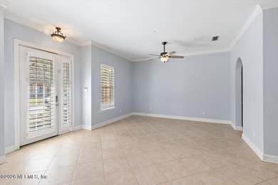 LUXURY TOWNHOME IN NAVIGABLE WATER COMMUNITY! Experience luxury - photo 3