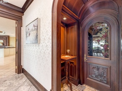 Exquisite custom home with timeless quality features throughout - photo 12
