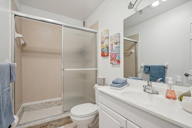 Experience relaxed coastal living in this furnished 2-bed - photo 17