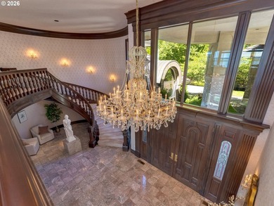 Exquisite custom home with timeless quality features throughout - photo 21