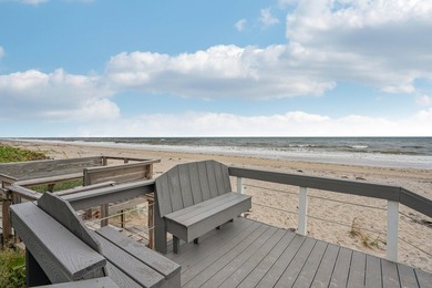 Experience relaxed coastal living in this furnished 2-bed - photo 37