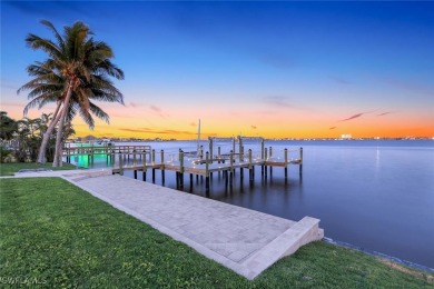 Caloosahatchee River Home For Sale in Cape Coral Florida