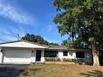 New to the market! Beautiful 3-bedroom, 2-bath home on one of - photo 2