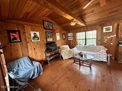Secluded and peaceful, this charming 2-bedroom, 2-bath cabin - photo 7