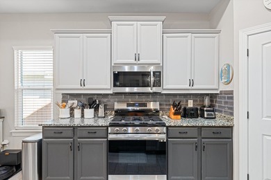 Welcome to this stunning 4 bed, 3 bath pool home in the heart of - photo 12