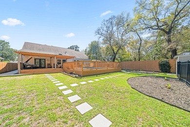 Welcome to this stunning 4 bed, 3 bath pool home in the heart of - photo 33