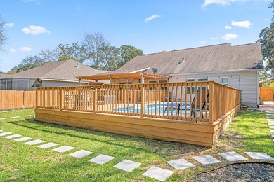 Welcome to this stunning 4 bed, 3 bath pool home in the heart of - photo 34