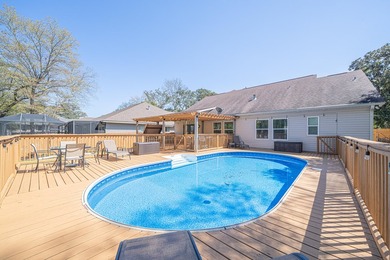 Welcome to this stunning 4 bed, 3 bath pool home in the heart of - photo 35
