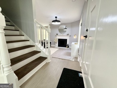 COME SEE this 4 bed, 3.5 bath home - EXTENSIVELY UPDATED like - photo 6