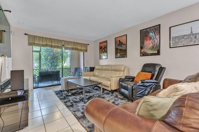 Location is everything! This 3-bedroom, 2-bath condo in Windwood - photo 8