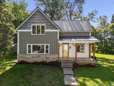 Syracuse Lake Home Sale Pending in Syracuse Indiana