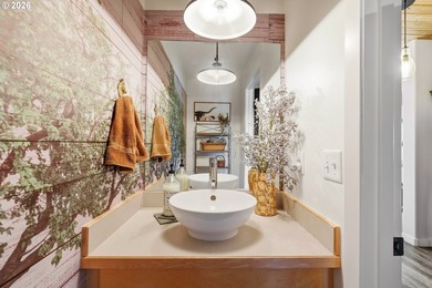 Don't miss this rare chance to own a remarkable penthouse - photo 13