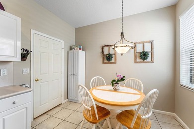 THIS METICULOUSLY MAINTAINED VILLA FLOWS EFFORTLESSLY FROM ROOM - photo 7