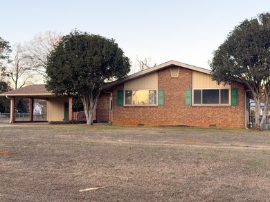 Lake Home For Sale in Greenwood, South Carolina