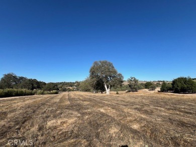(private lake, pond, creek) Acreage For Sale in Templeton California