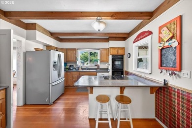 Step into a quintessential slice of Oregon history with this - photo 19