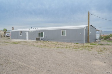Located in the Central area of Bullhead City, this Manufactured