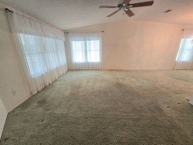 Welcome to this hidden gem located in the sought after community - photo 4