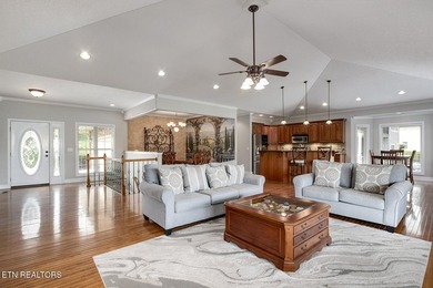 Welcome to 424 Wewoka Circle -- a stunning golf-front home - photo 7