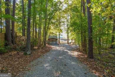 Lake Home For Sale in Eatonton, Georgia