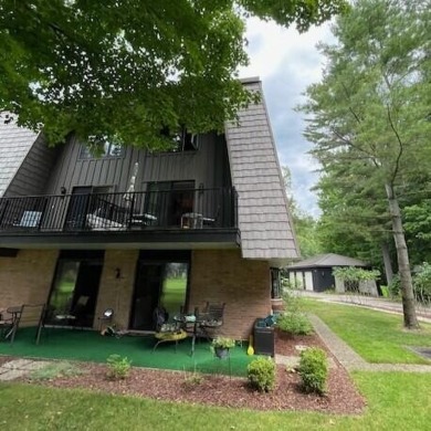 Lake Condo For Sale in Roscommon, Michigan