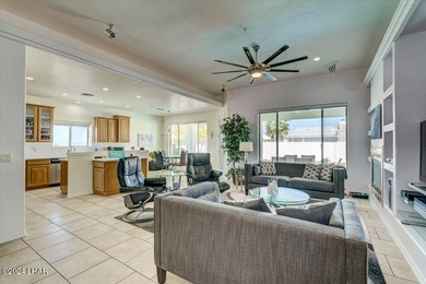 This stunning pool home with Great Views offers the perfect - photo 6