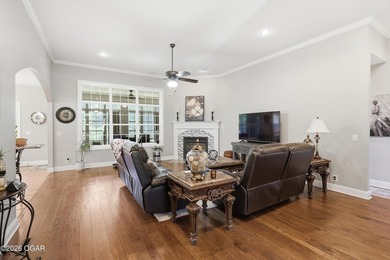 Welcome home to this immaculate 3-bedroom, 3 full-bath residence - photo 16