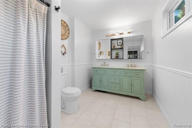 Location, location, location! Just two blocks from beautiful - photo 19