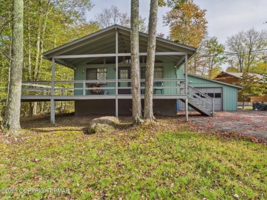 Arrowhead Lake Home For Sale in Pocono Lake Pennsylvania